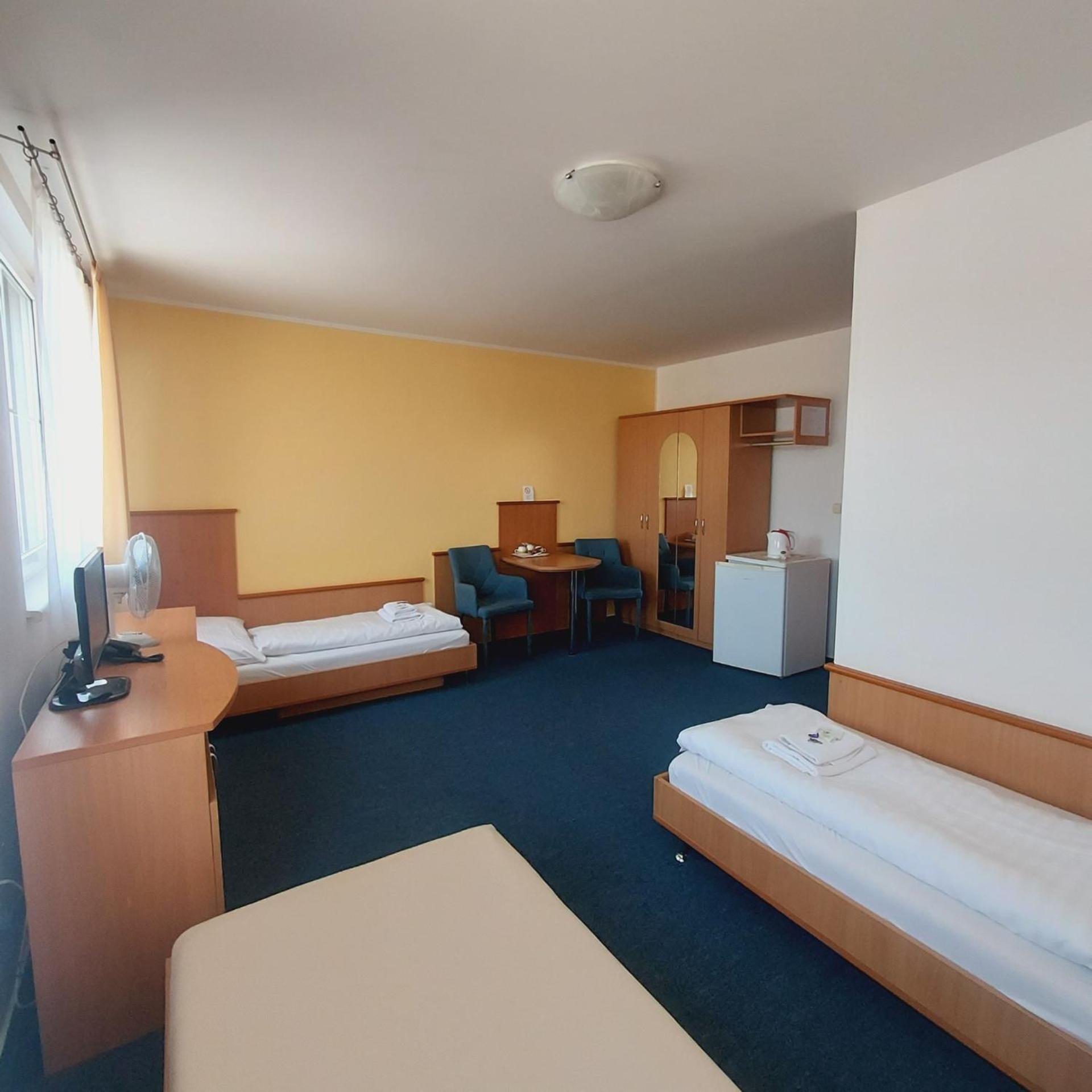 Garni G Hotel Zilina Žilina Exterior foto
